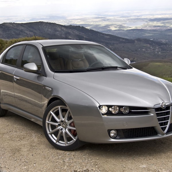 1200px-Alfa_159_grey